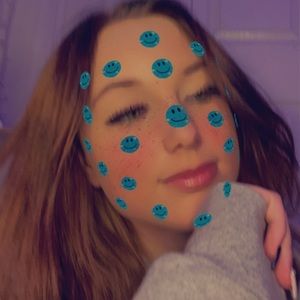 Meet your Posher, Alyssa